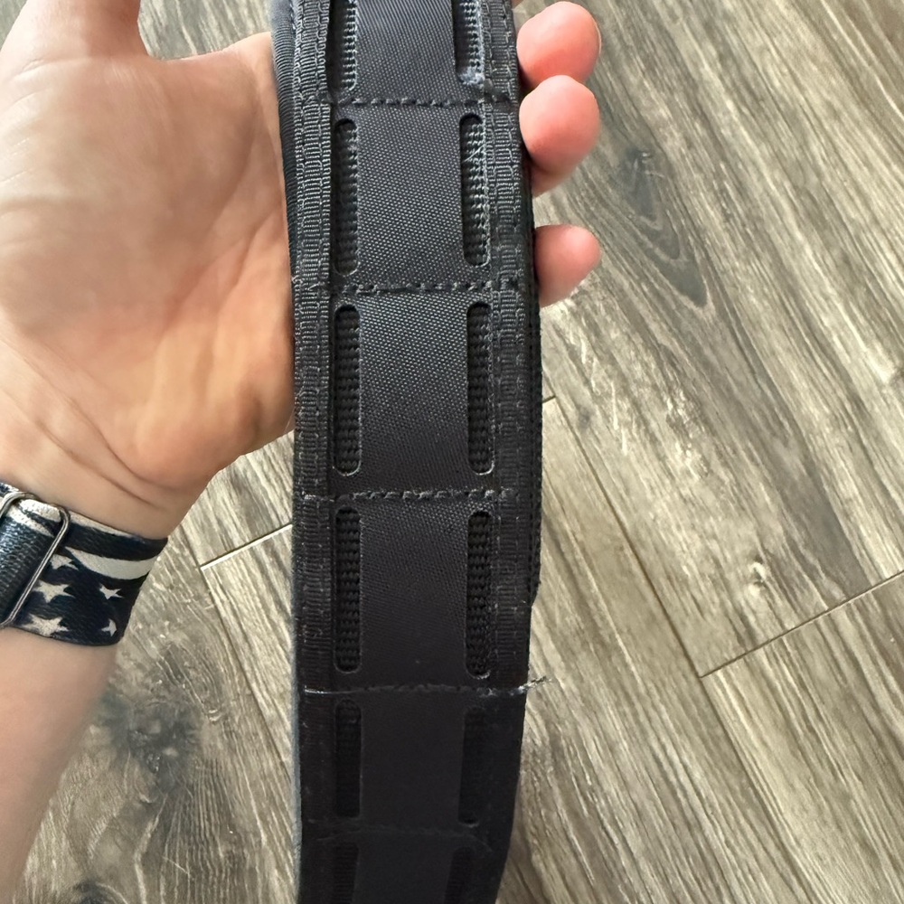 Women’s 5.11 maverick Black Tactical Belt M - Picture 2 of 4
